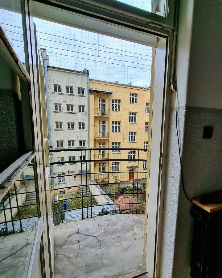 Big And Cozy Bedroom In Krakau